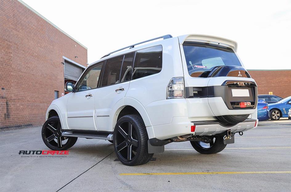 MITSUBISHI PAJERO DUECE SATIN BLACK MILLED
